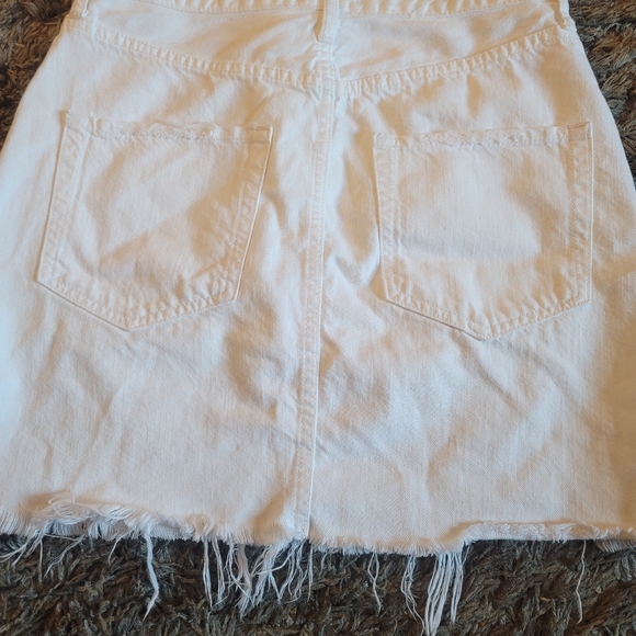 Abercrombie & Fitch White Distressed Zoe Natural Rise Vintage A-Line Skirt 4 - Picture 7 of 9